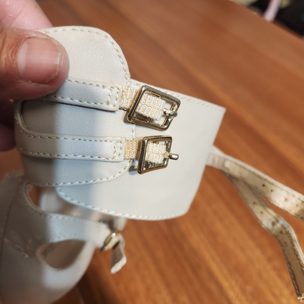 Bebe beige high heels size 6 - Picture 15 of 16